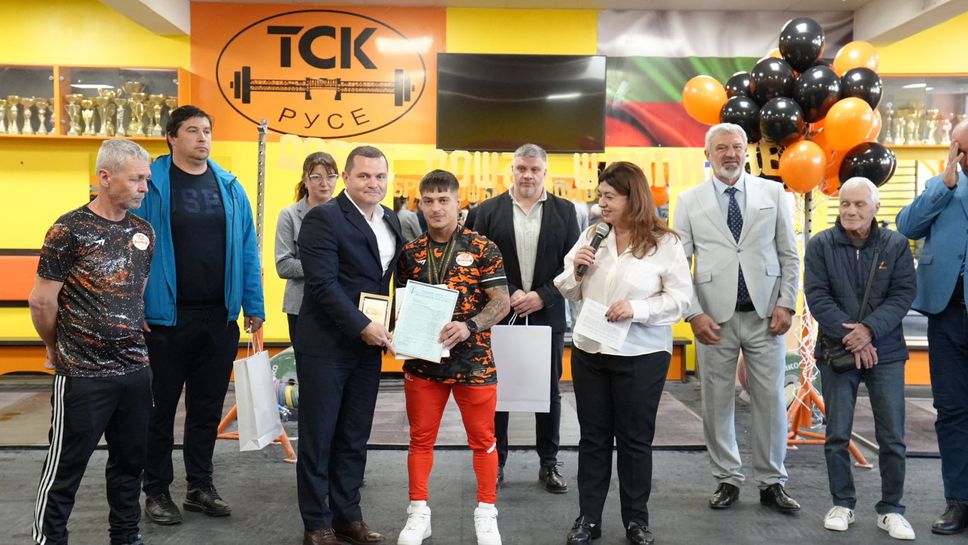 Русе посрещна сребърния Дениз Данев