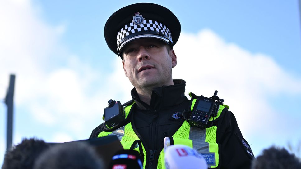 Футболист от Висшата лига на Англия е бил заплашен с