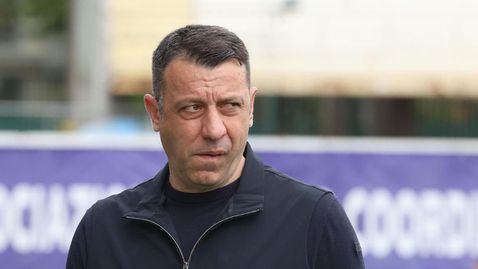 Фиорентина избра нов треньор, докато се опитва да се отърве от Пиоли