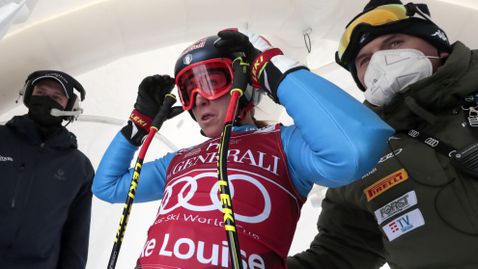 София Годжа с ударно завръщане в спусканията за Световната купа по ски