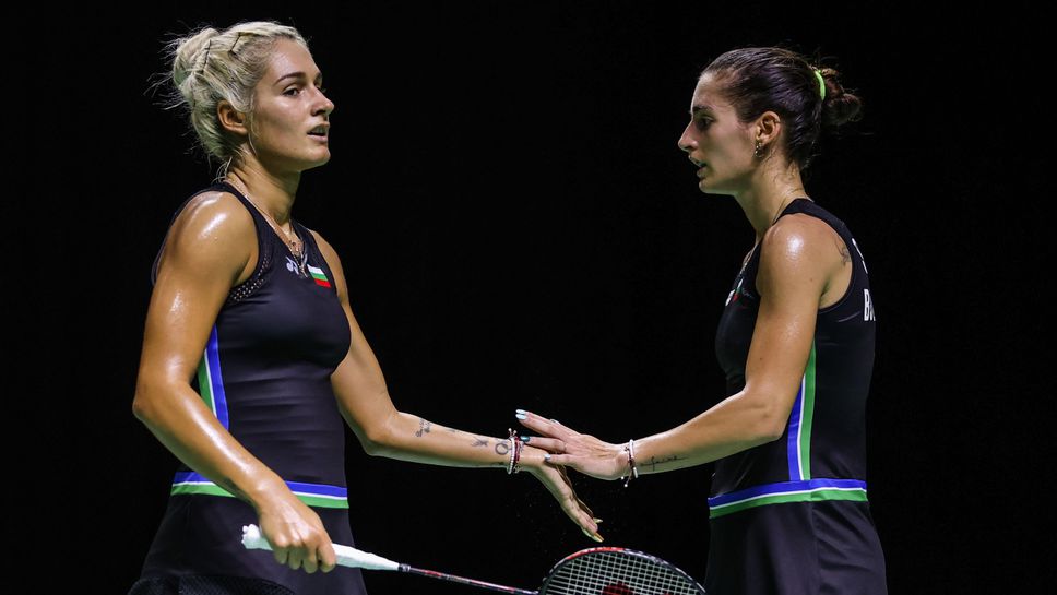 Сестри Стоеви завършиха втори в групата си и утре ще играят на 1/2-финалите в Бали