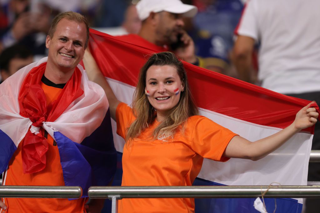 Феновете на Нидерландия - САЩ, 1/8-финал на Мондиал 2022