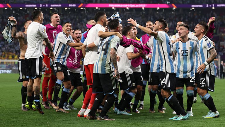 Аржентина оцеля в края и е на четвъртфинал срещу Нидерландия