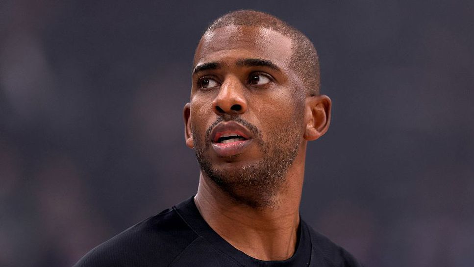 ЛА Клипърс се раздели с Крис Пол