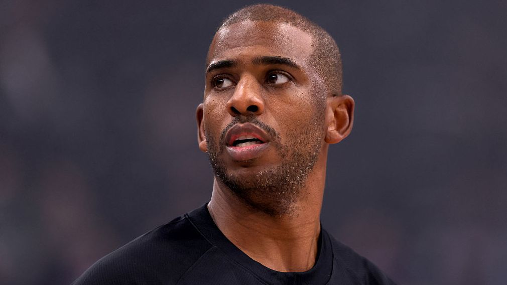 ЛА Клипърс се раздели с Крис Пол