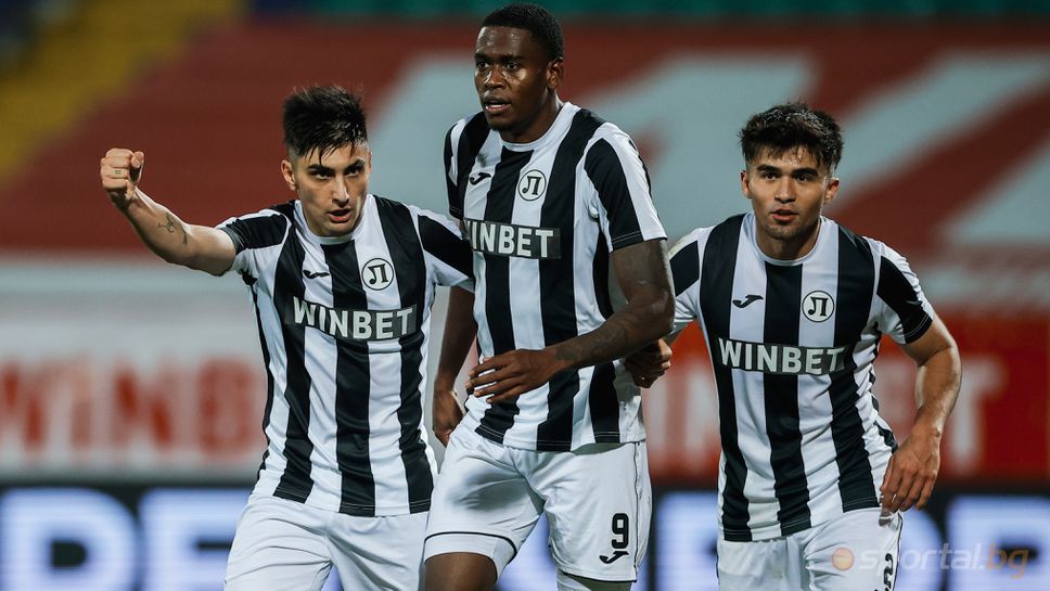 Локомотив Пловдив излезе с официална информация относно Хуан Переа Смърфовете