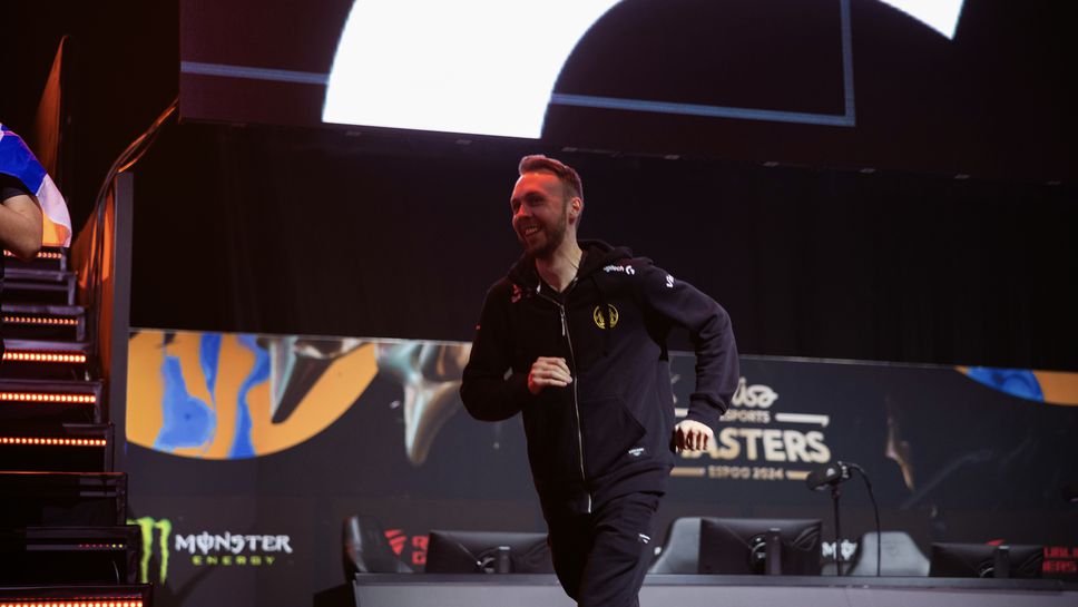 gla1ve е на крачка от това да стане треньор на 100 Thieves