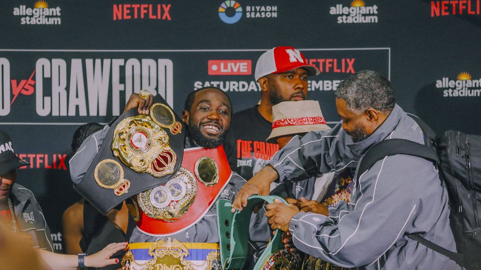 Терънс Крауфорд загуби една от титлите си заради неплатени такси