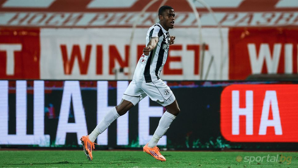 Хуан Переа се доближава все повече до Левски