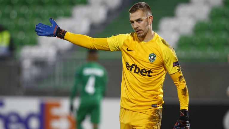 Българският вратар Пламен Илиев напусна Динамо Букурещ но ще остане