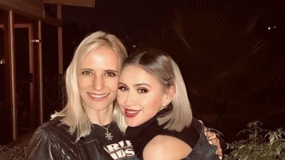 Мария Бакалова на гости на Дейзи Ланг