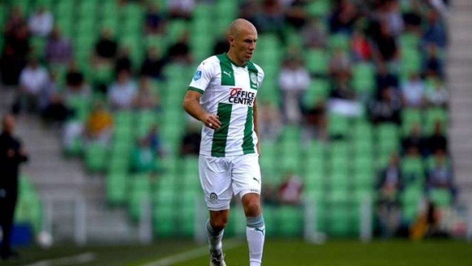 Завръщането на Робен в игра се отлага за следващата година