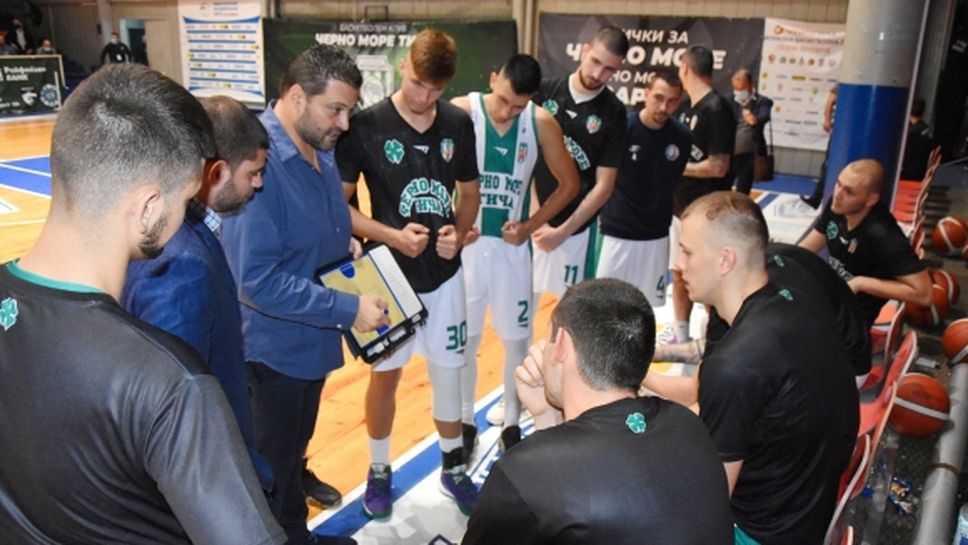 Треньорът на Черно море посочи какво иска да вижда от младите си играчи