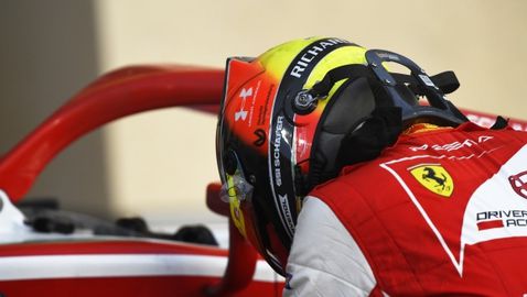 Шумахер е новият шампион във Формула 2, индиец с първа победа