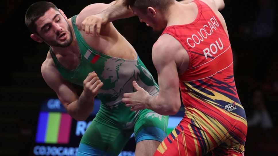 Мнацаканян на полуфиналите на световната купа, още двама българи също с шанс за медали