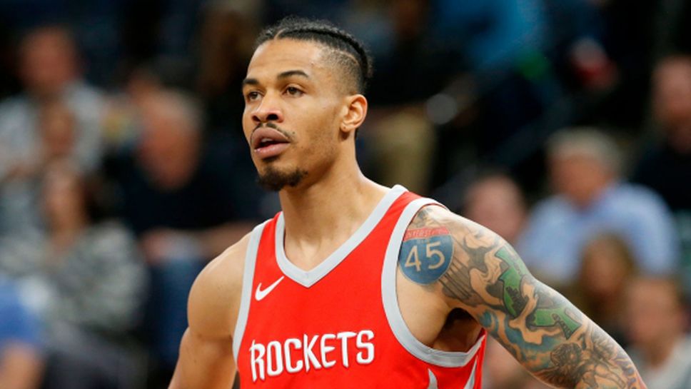 Рокетс освободиха бивш шампион в конкурса по забивки