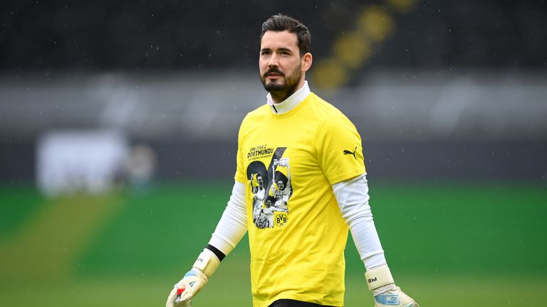  Вратар на Борусия (Дортмунд) може да премине във Франция 