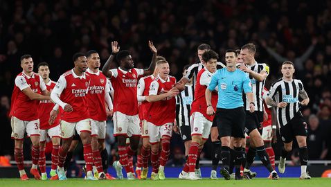  Беше ли ощетен Арсенал против Нюкасъл? 