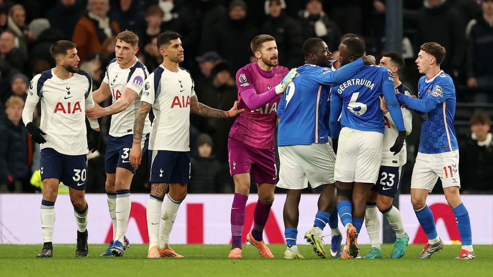 Тотнъм също не успя да надвие Съндърланд