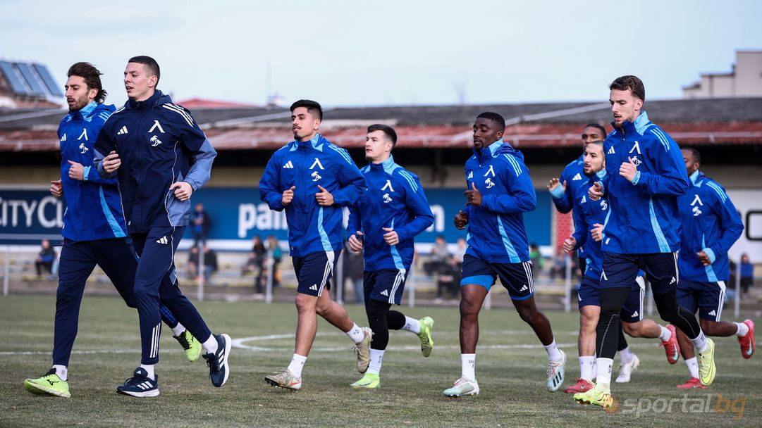 Левски с последно занимание преди мача с Ботев (Пловдив)
