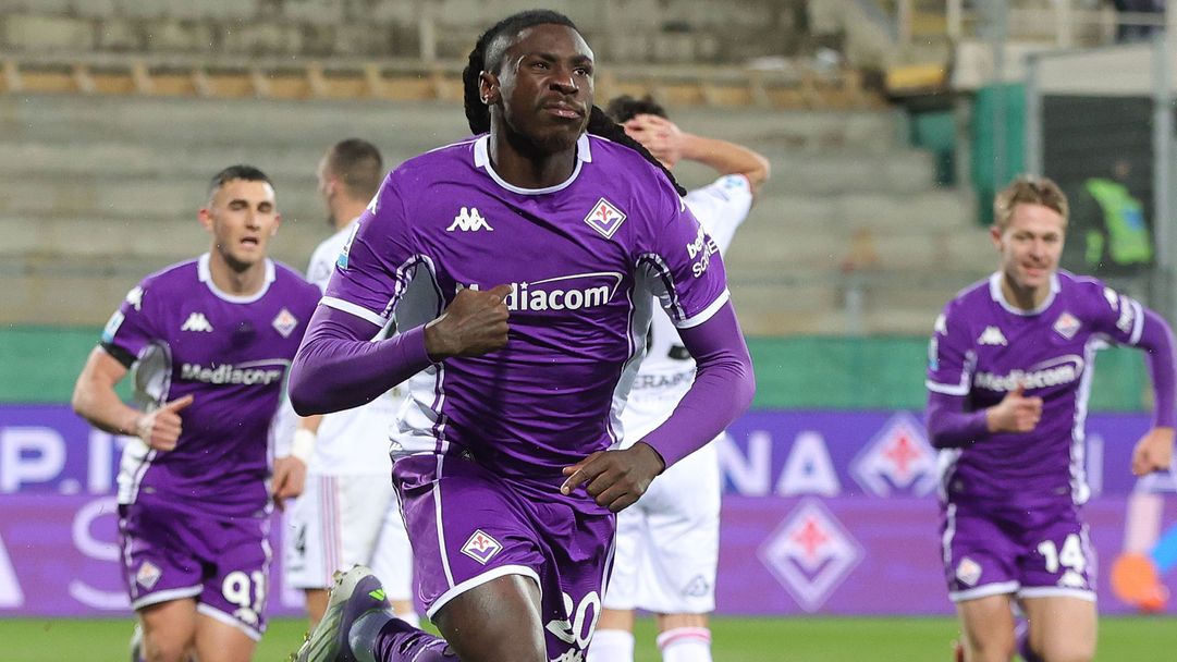 Гол в края доближи Фиорентина до спасителния бряг