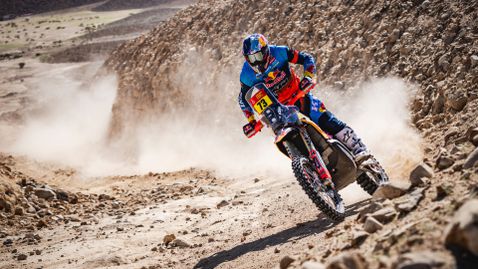 Канет се възползва от наказание на Бранч и спечели първия етап при мотоциклетистите