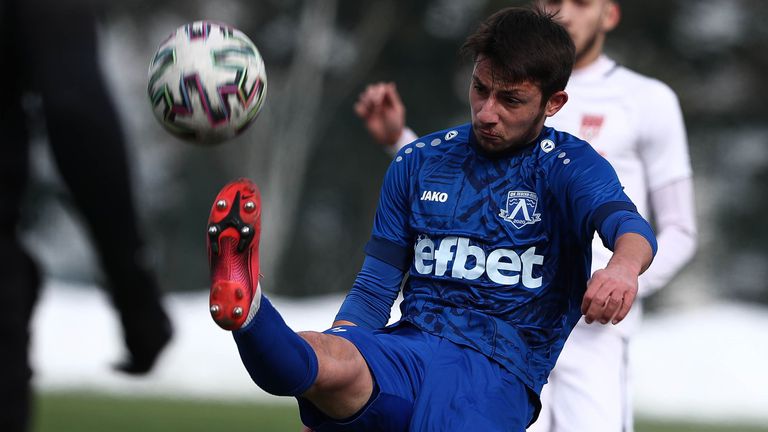  Втори БГ клуб се отхвърли от професионалния футбол, съобщи: Решихме да спрем тази мъка 