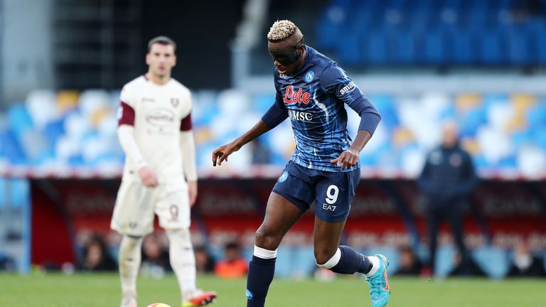  Тотнъм вади 70 милиона за Осимен през лятото 