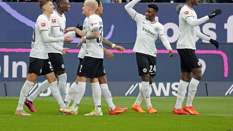 Айнтрахт Франкфурт спечели второ поредно домакинство и записа четвърти пореден