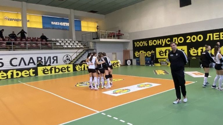 Волейболистките на Славия се наложиха като домакини над Варна ДКС