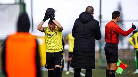  Тодор Неделев се завърна, само че Ботев (Пловдив) не победи 