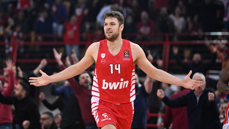 Баскетболист на Партизан посочи Александър Везенков за фаворит за MVP на Евролигата