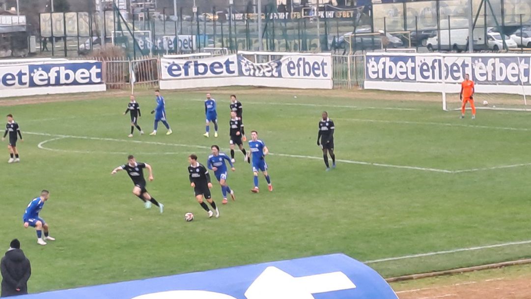 Черноморец (Бургас) с категоричен успех в Несебър