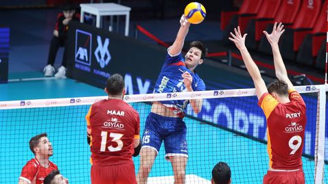 Денислав Бърдаров с нови 31 точки срещу Галатасарай, но ИББ отпадна от Купата на Турция