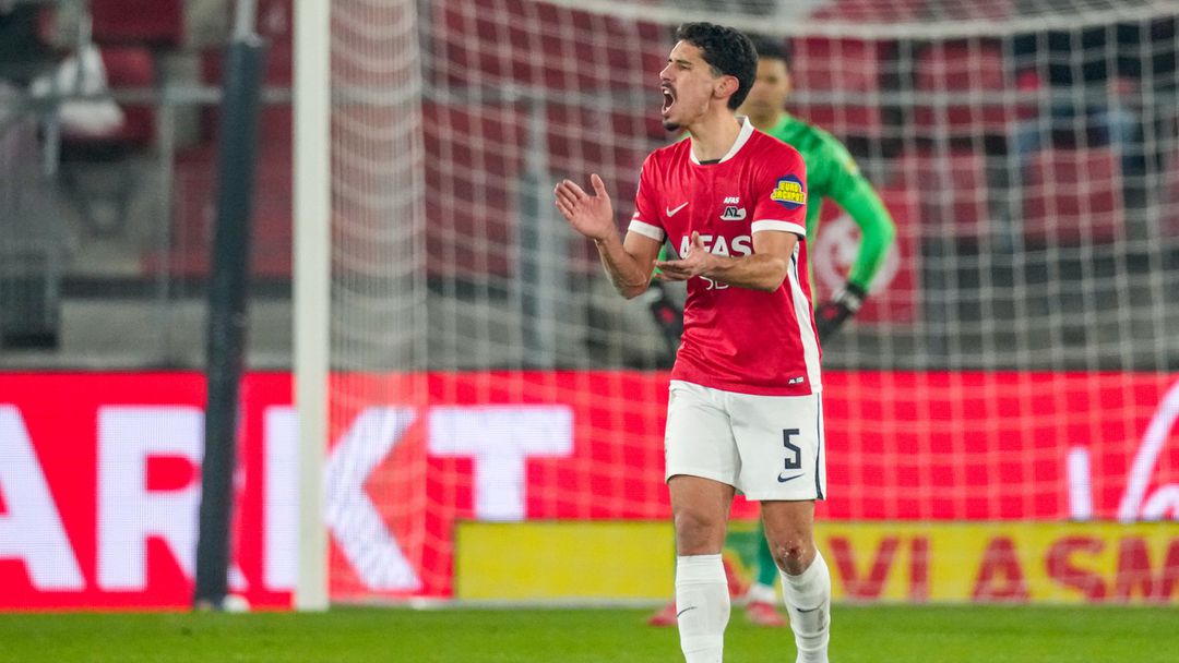 АЗ Алкмаар се справи с Твенте след продължения