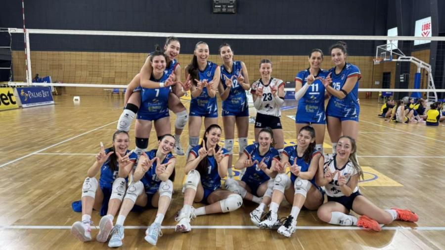 В среща от 12 ия кръг на женската Demax лига