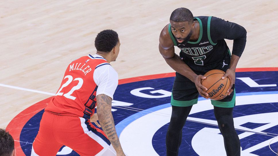 В повторение на финалите от 2024 година Бостън Селтикс надигра