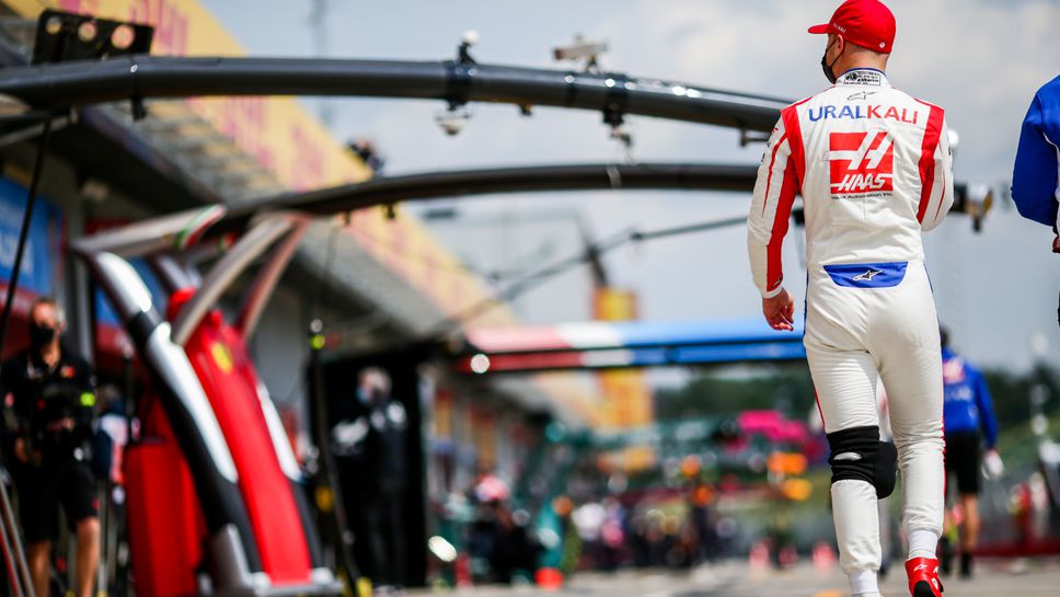 ФИА забрани на руските пилоти да подкрепят войната