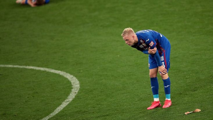 Защитникът планира до броени дни да напусне заради военния конфликт