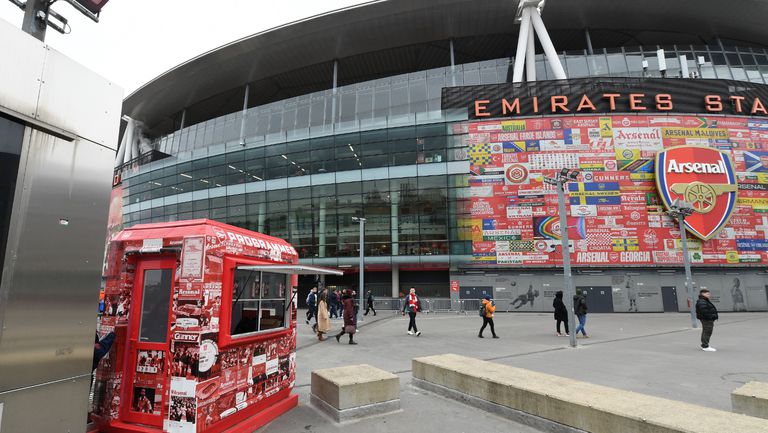 Лидерът в Премиър лийг Арсенал приема Борнемут на Емиратс в