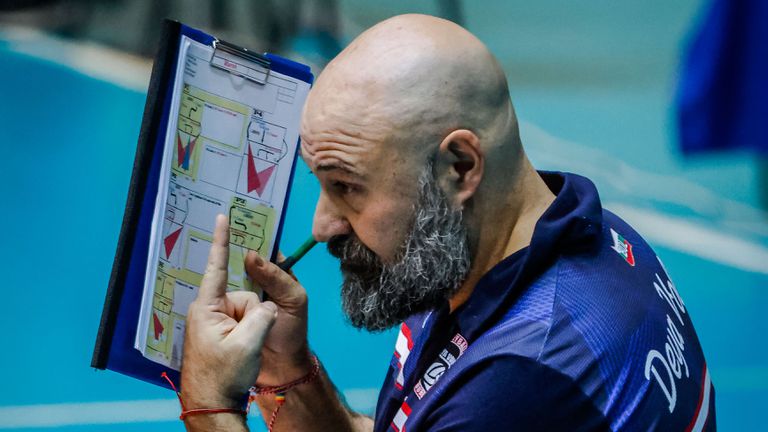 Волейболистите на Дея спорт Бургас  надиграха Черно море Варна с 3 0 гейма при гостуването