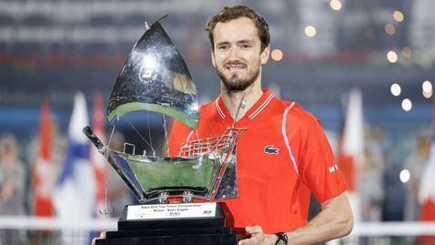  Неудържимият Медведев победи в Дубай 