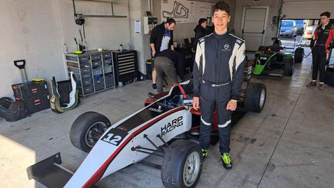  Марти Стоянов ще се състезава във Формула X Pro 