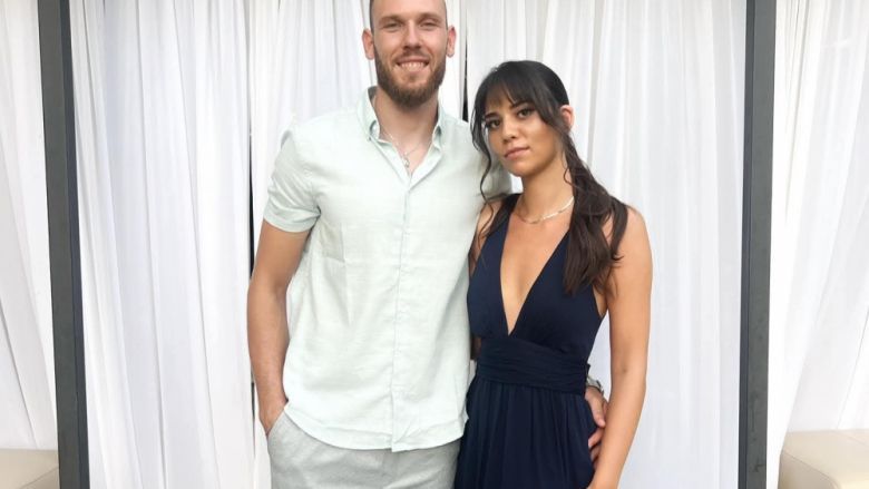 Бебе проплака в Локомотив Авиа