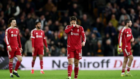 Защо Ливърпул продължава да губи в края? И не става дума за липса на късмет