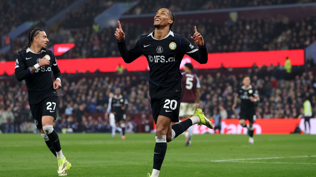 Жоао Педро поведе Челси към голяма победа над Астън Вила в битката за ШЛ