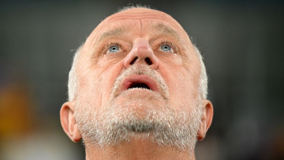 Селекционерът на Ирак не може да напусне ОАЕ