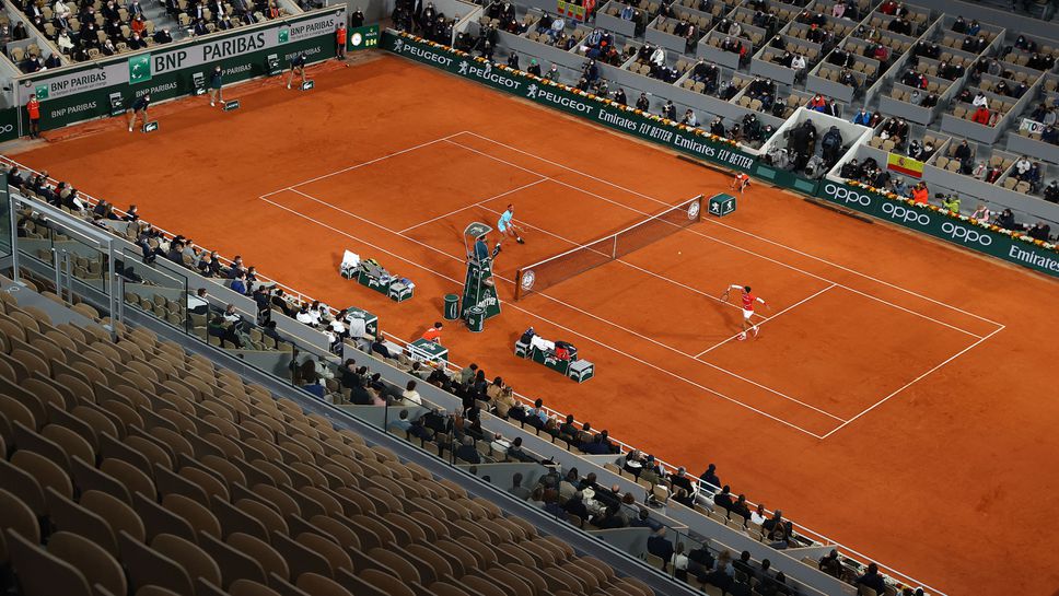 Отлагат "Ролан Гарос"?