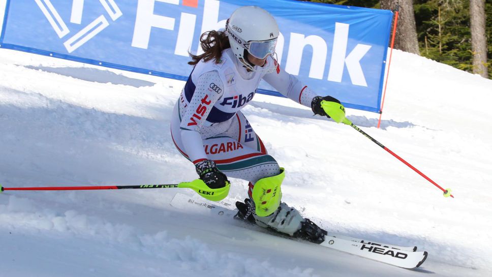 Юлия Златкова с втора национална титла, словенки доминираха в гигантския слалом в Банско