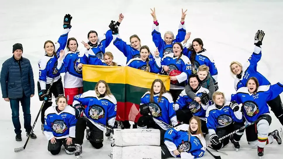 Литва победи Белгия в първия мач от СП по хокей на лед за жени, дивизия III в София